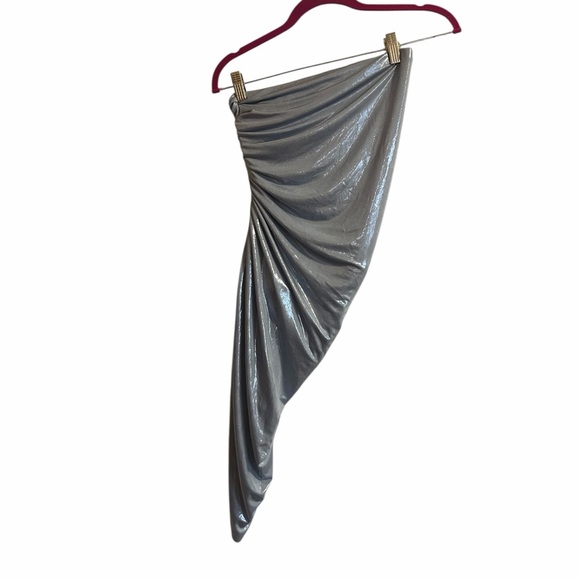 NORMA KAMALI Strapless Diana Pickleball Dress - Picture 3 of 9